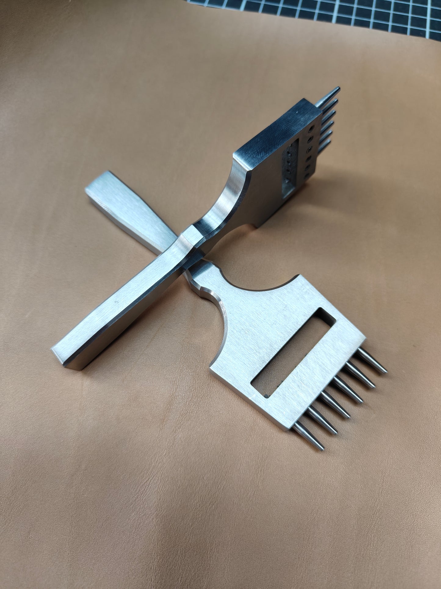 Watch strap punch 6 prong(Round)