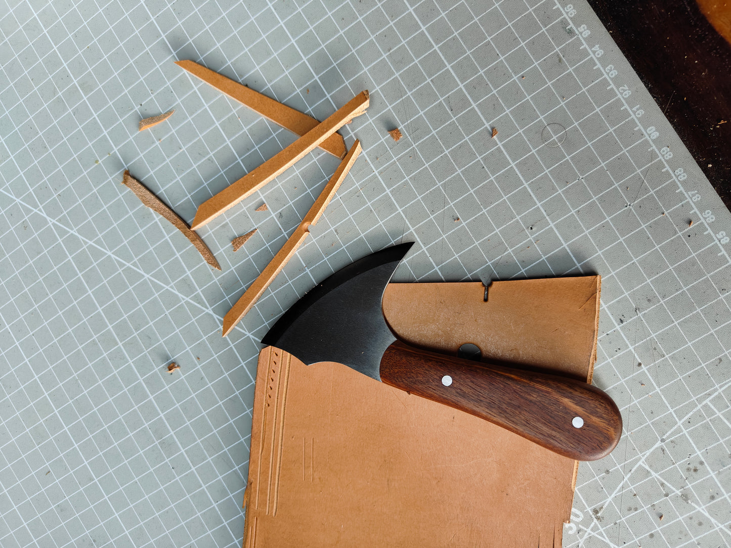 KL Full-tang pattern knife