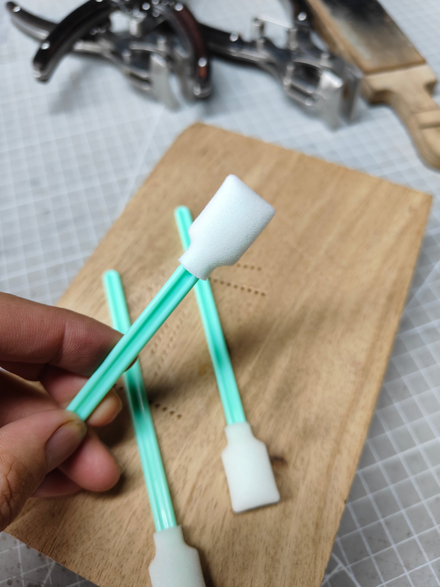 Foam stick edge paint