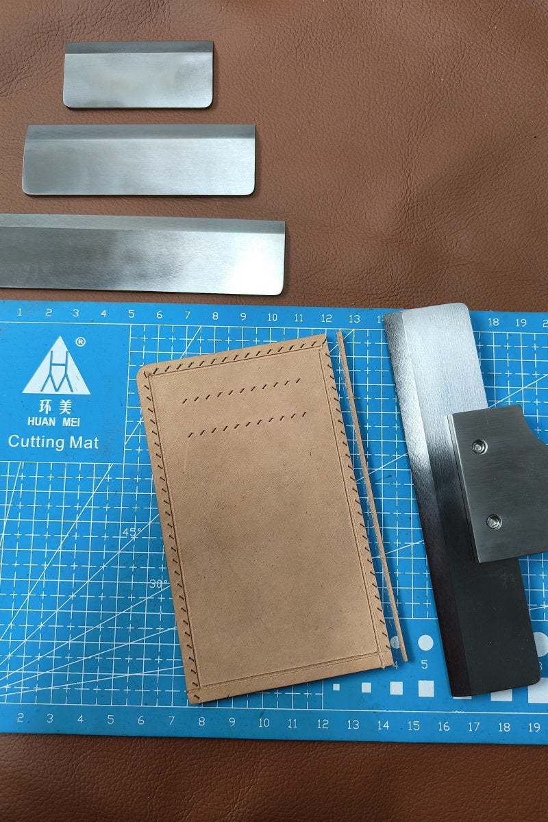KL interchangeable blade card slot &wallet triming punch