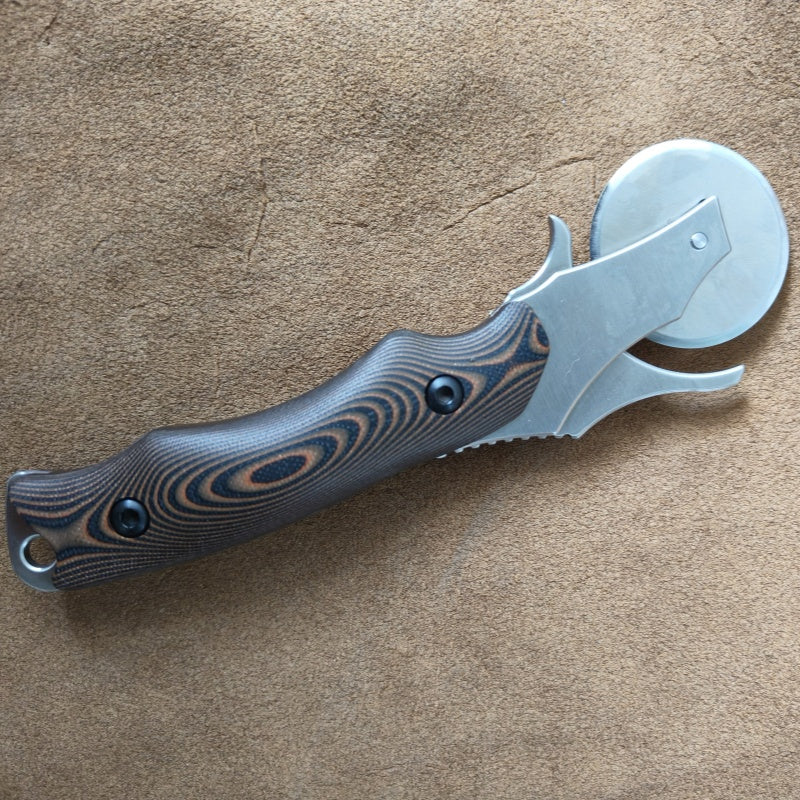 Roller knife (Better for thin chrome leather)