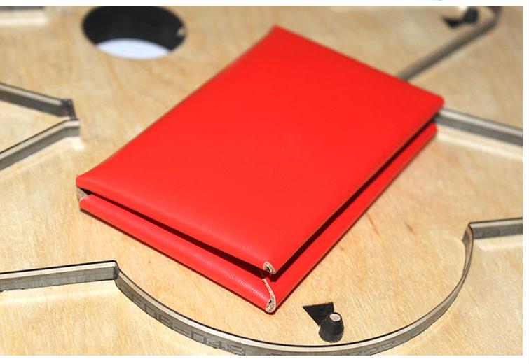 Free stitching card holder die