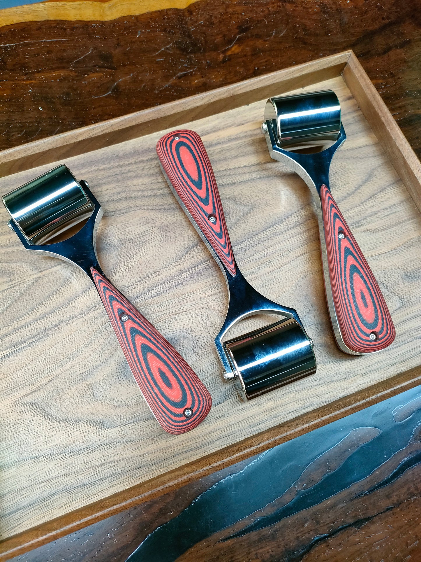 Premium G10 handle roller