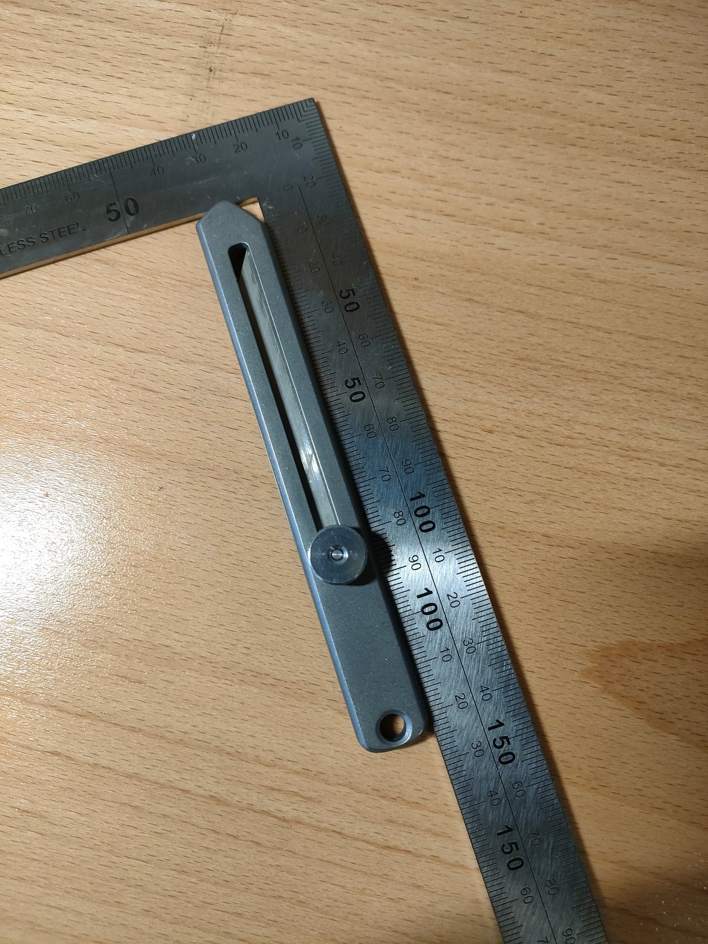 Stainless steel Utility Knife (9mm Blade)