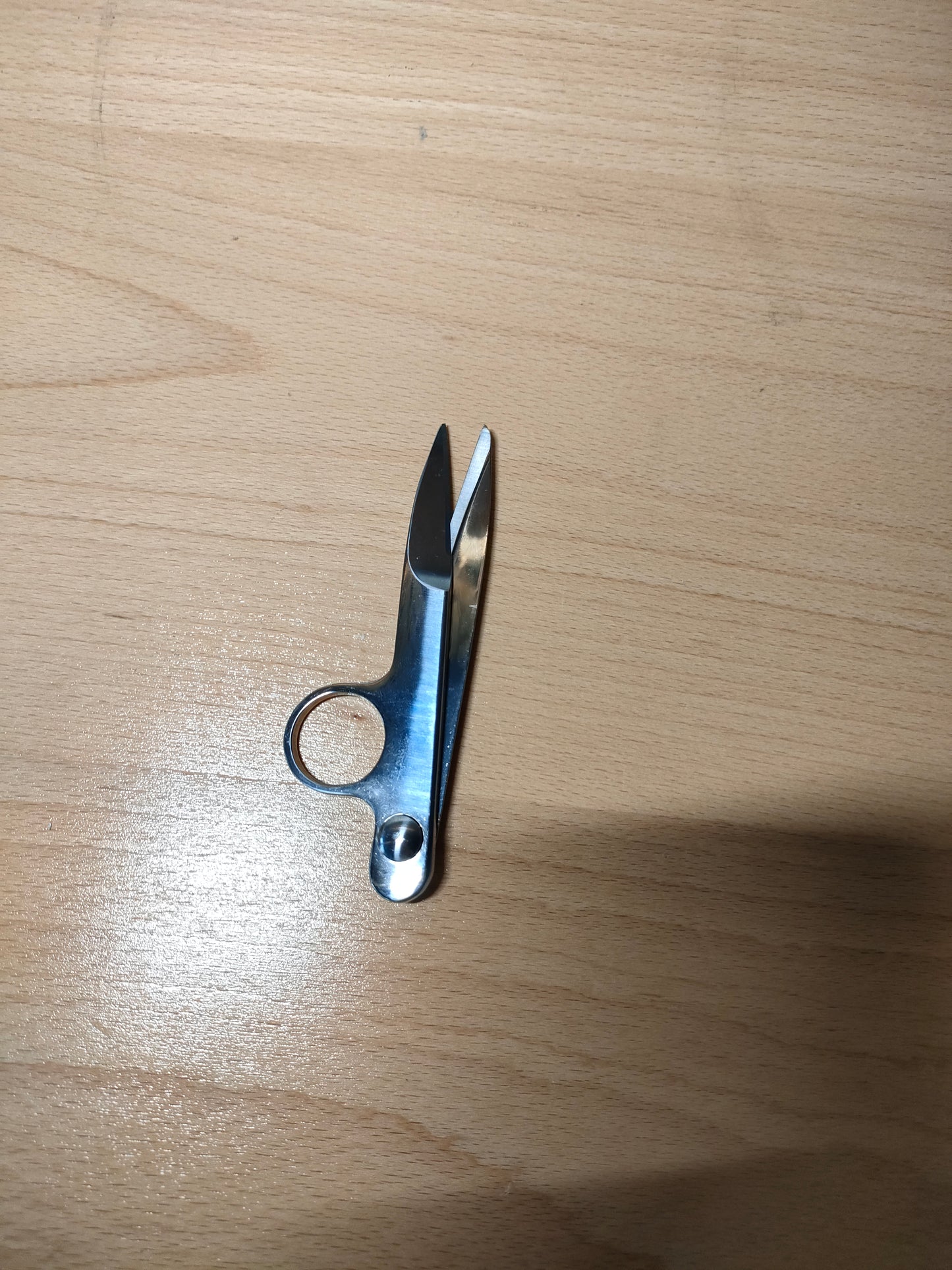 Basic stainless steel thread scissor
