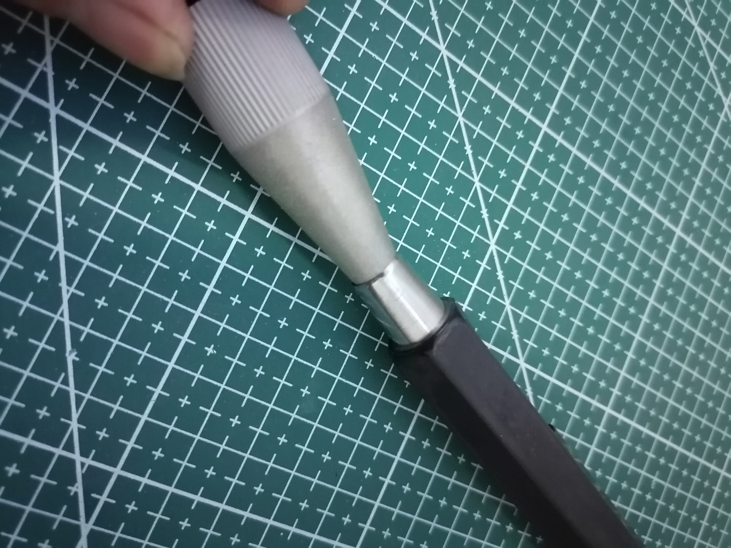 Round hole punch sharpen JIG