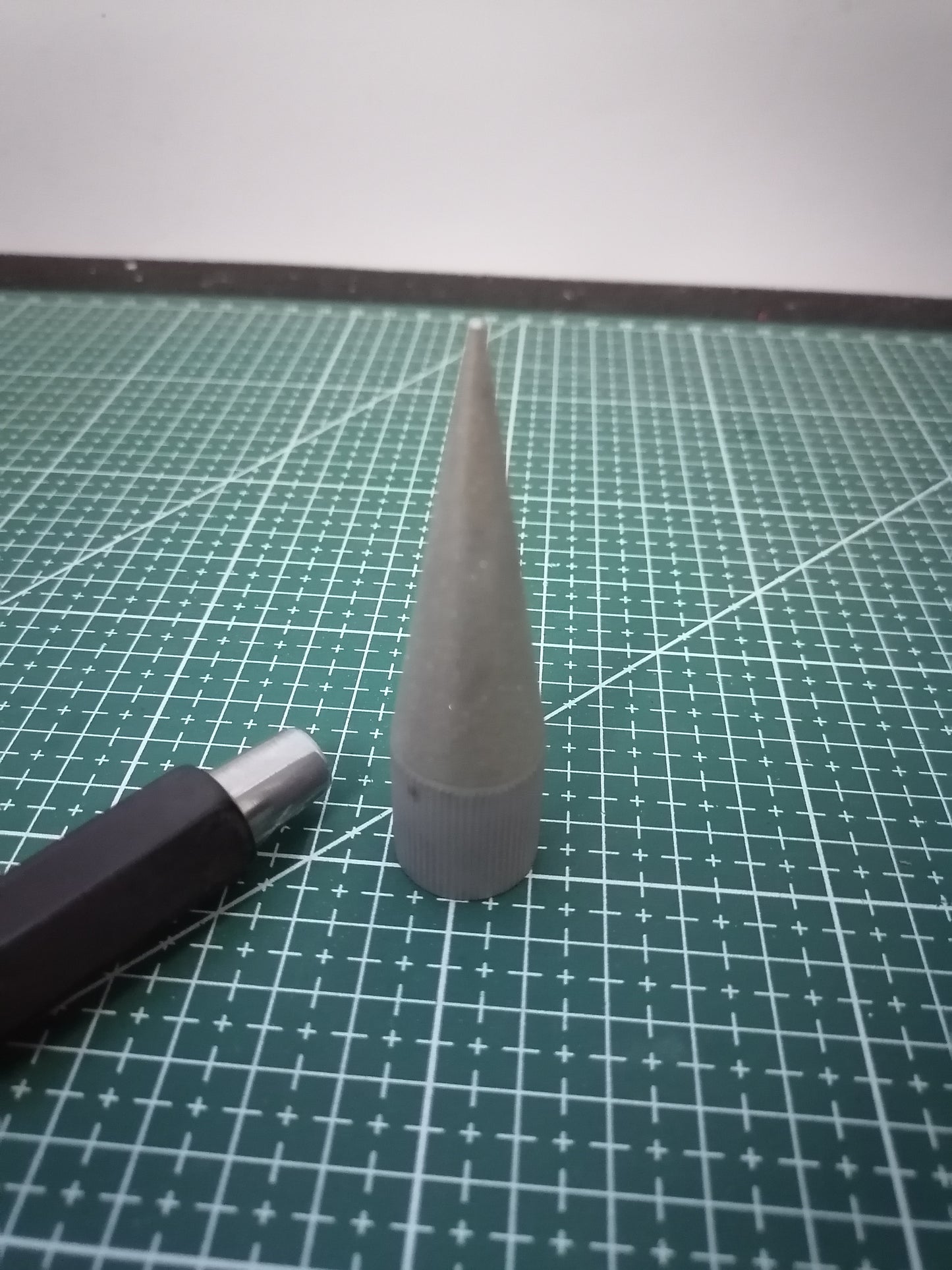 Round hole punch sharpen JIG