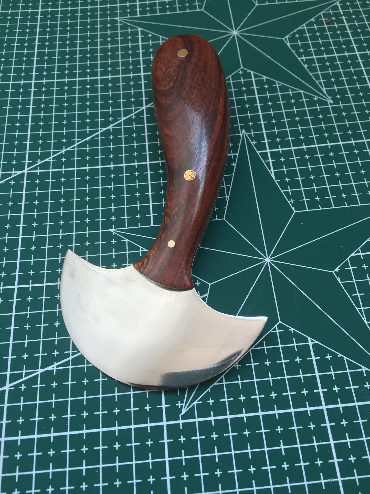 Premium small round knife