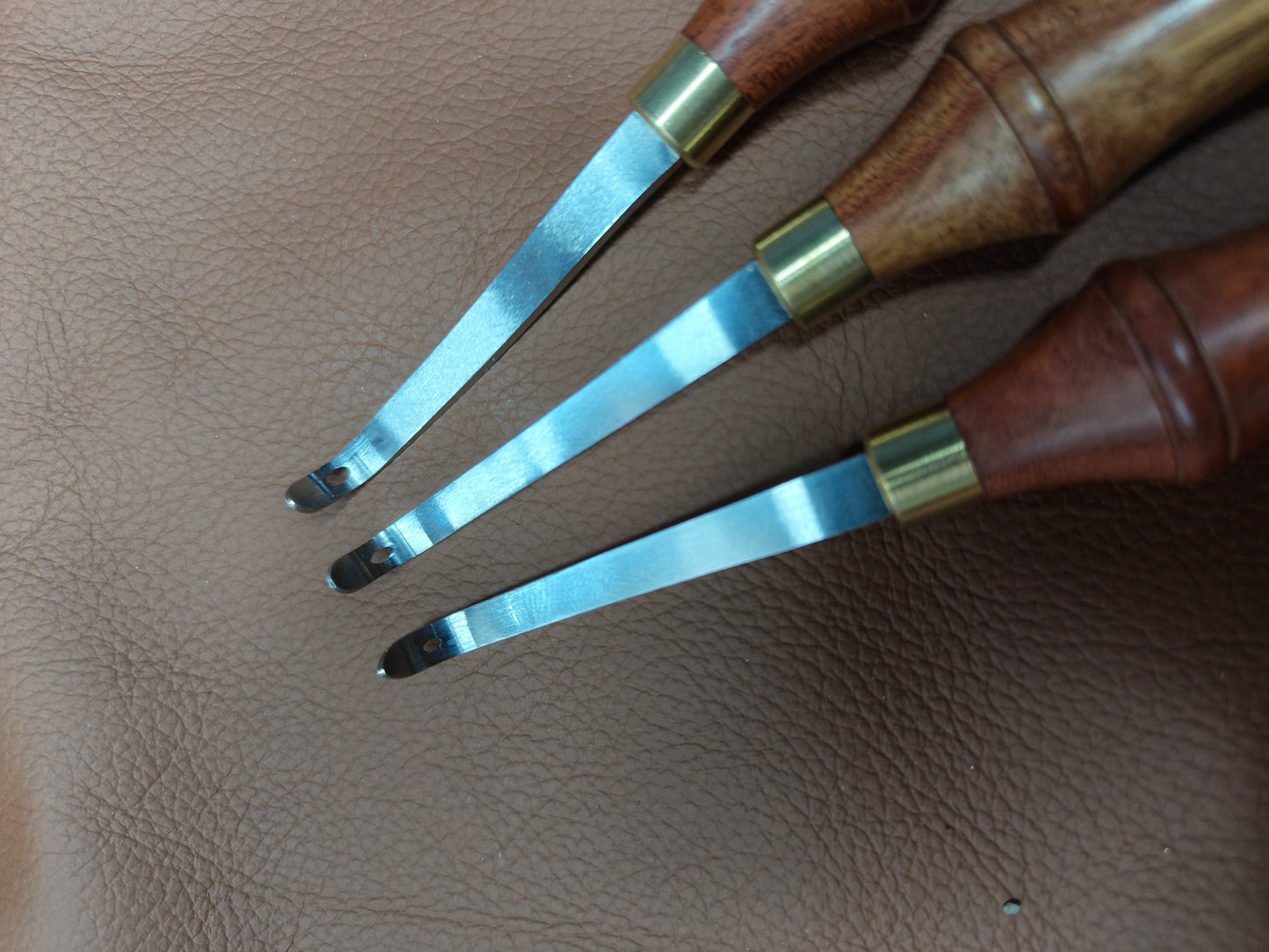 American style edge beveler