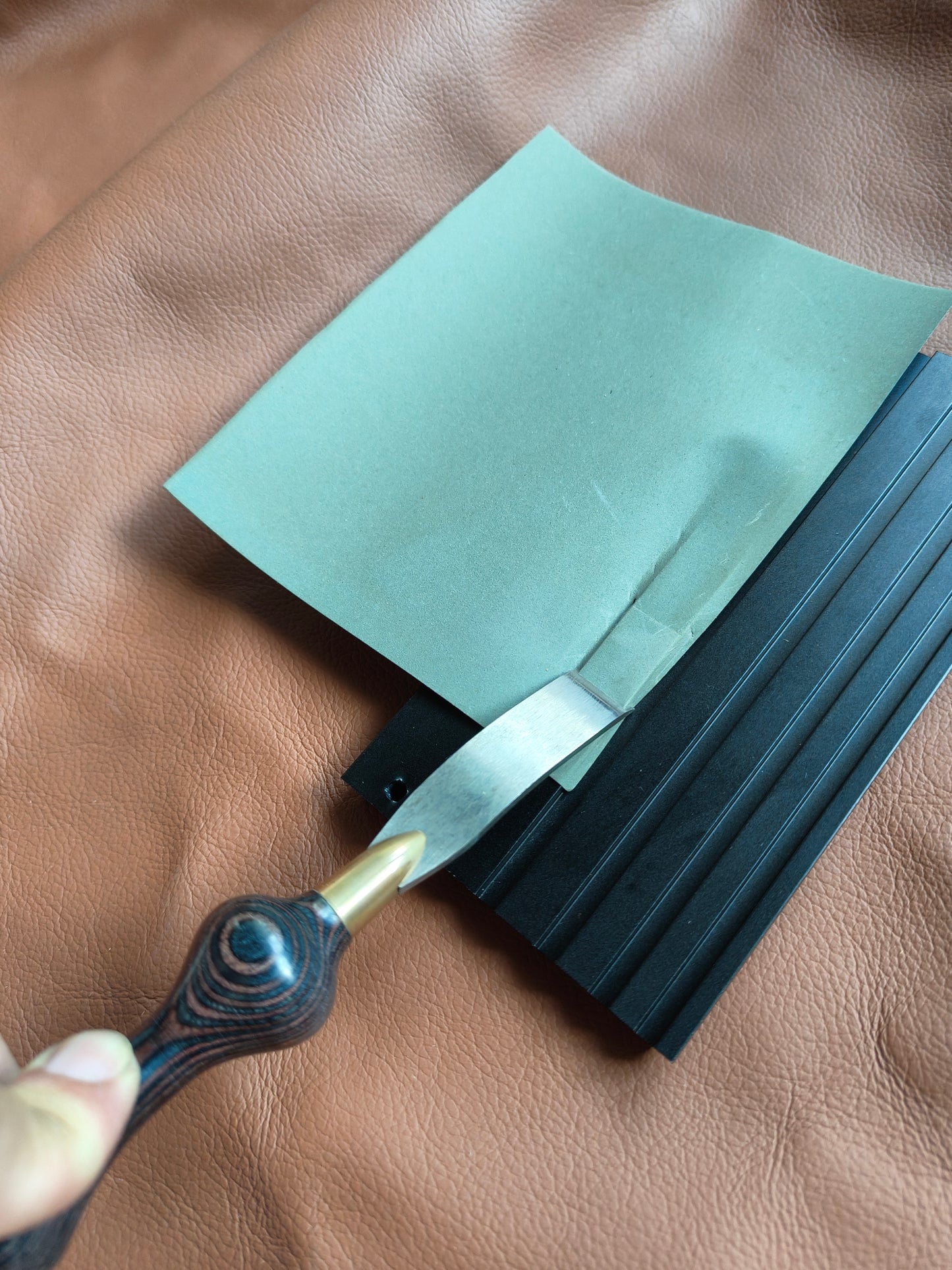 New version sharping Jig for edge beveler and French edger