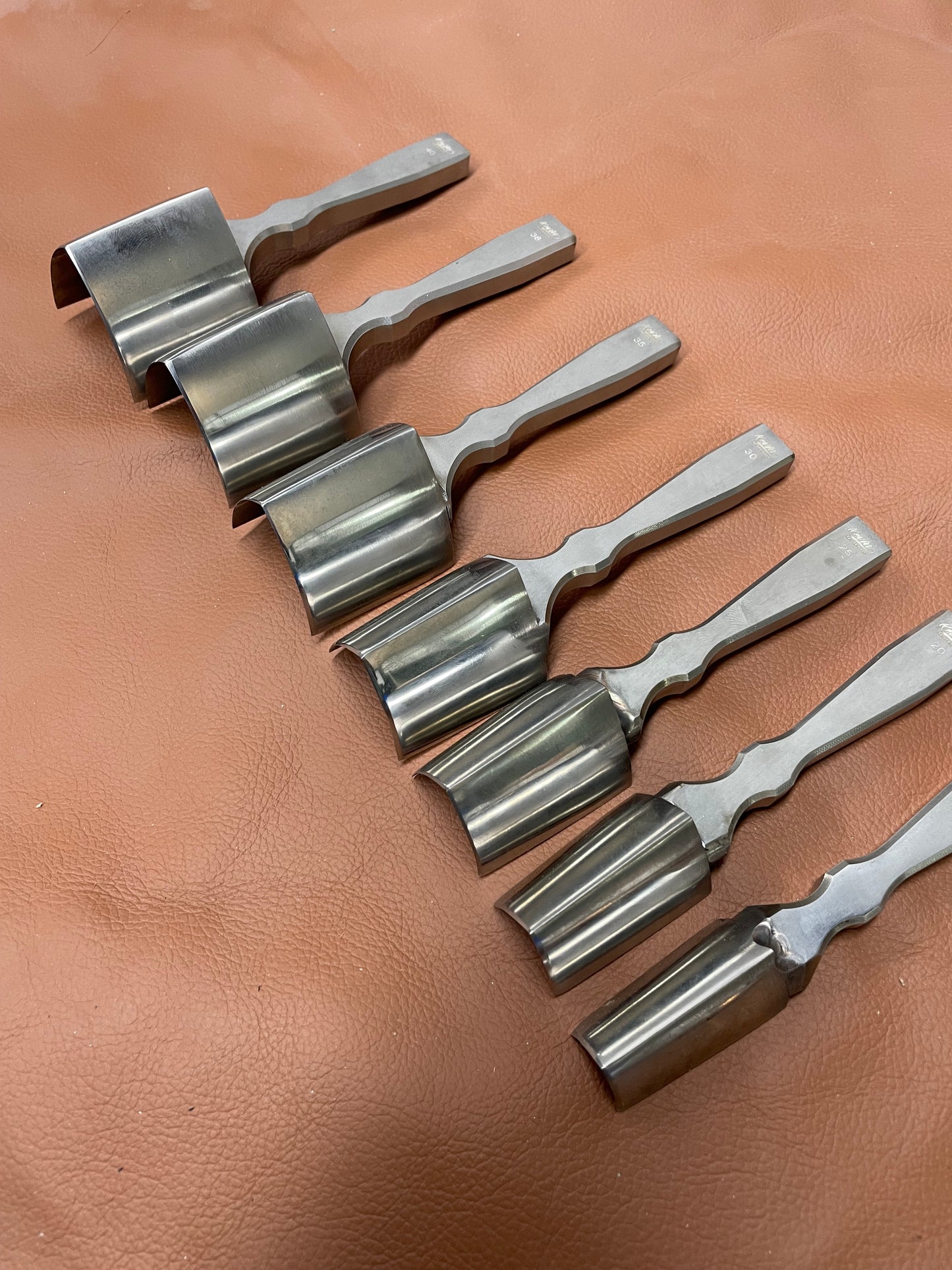 KL New belt punch V shape