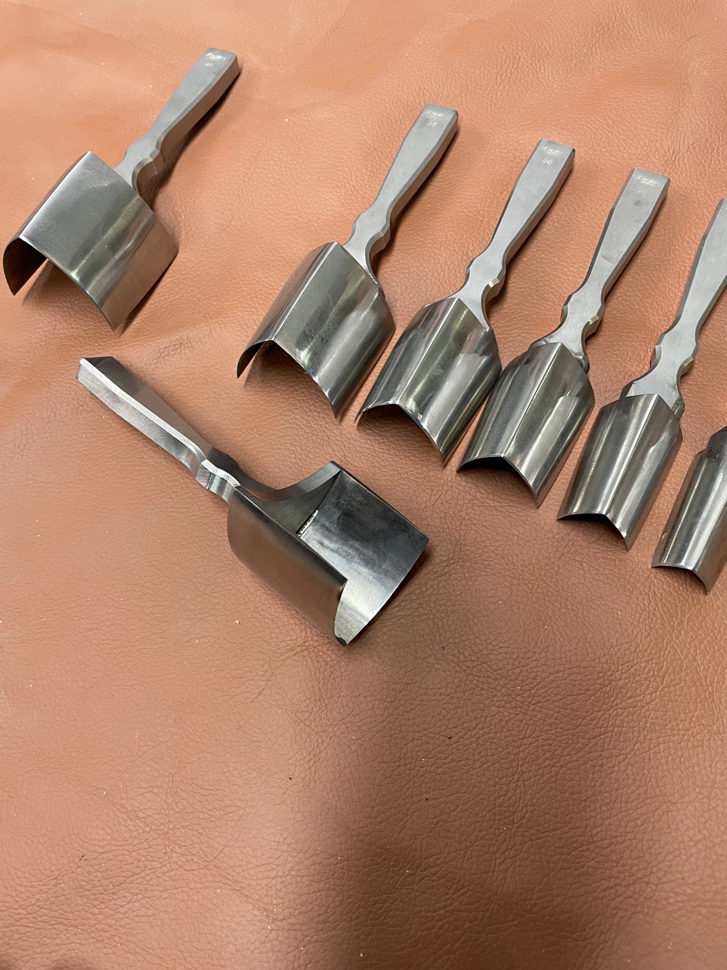 KL New belt punch V shape