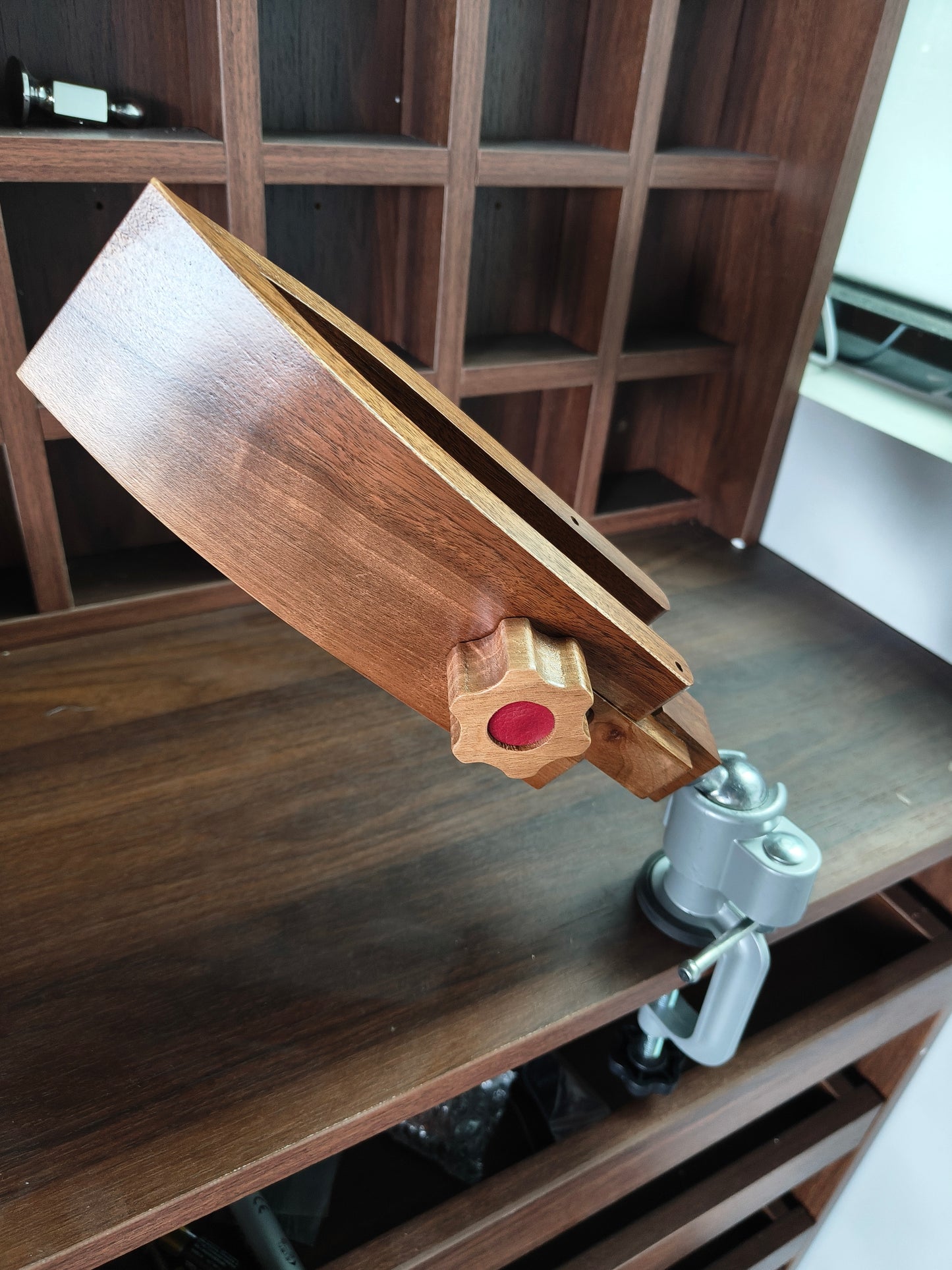 Small black walnut stitching pony