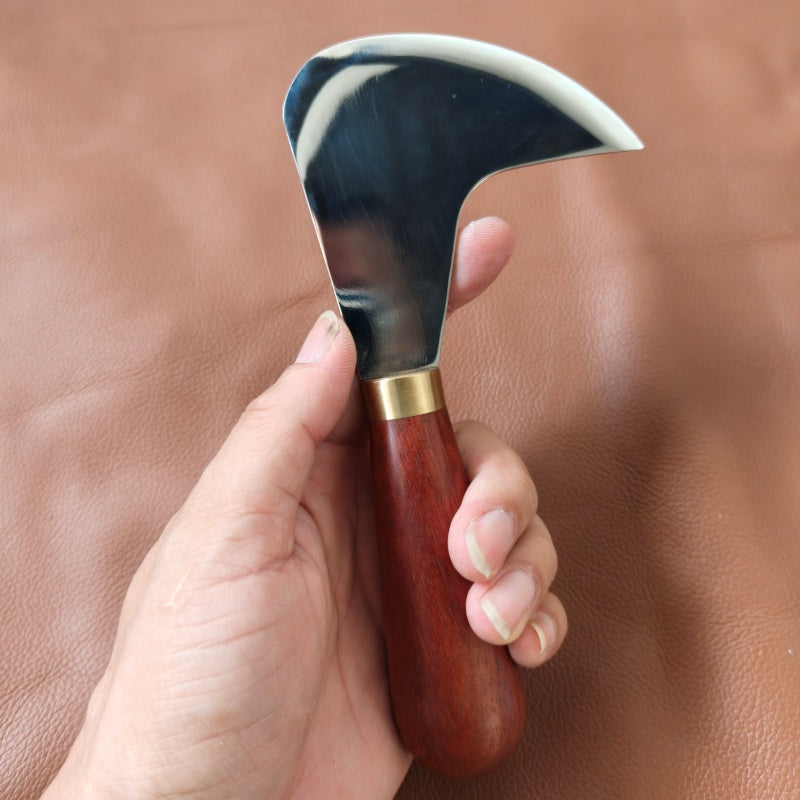 Custom made pattern round knife