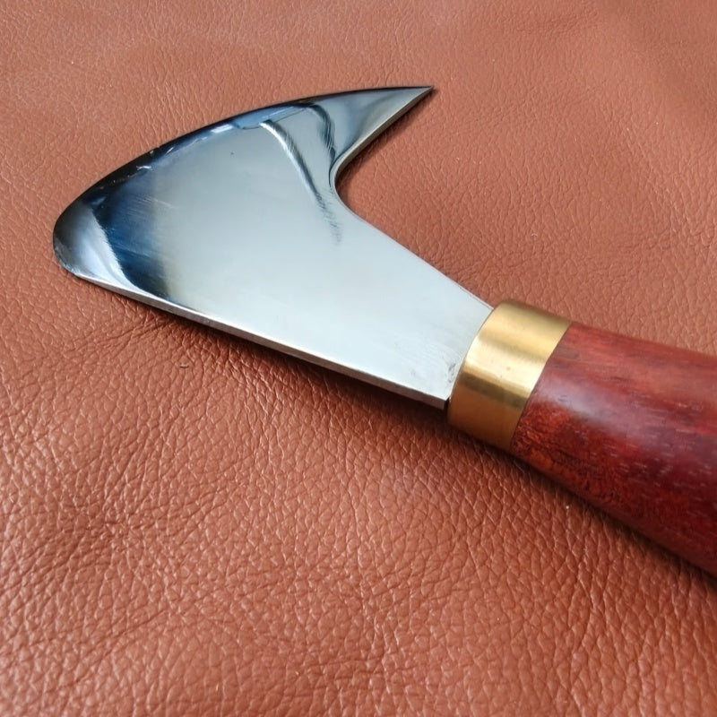 Custom made pattern round knife