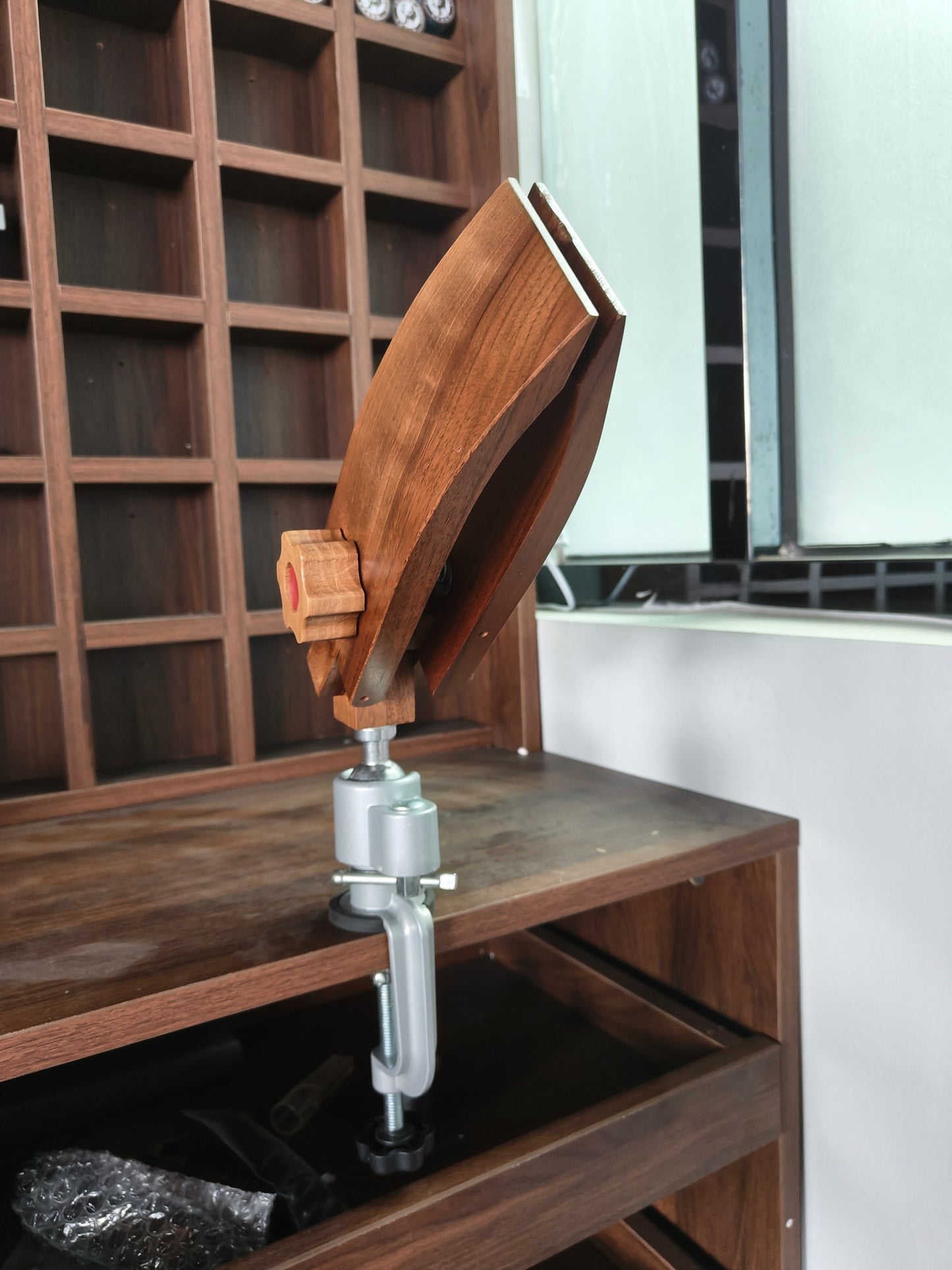 Small black walnut stitching pony