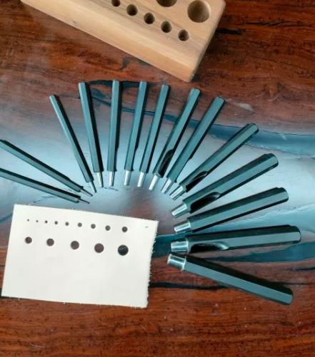 Hexagonal Handle Black Round Hole Punch Set