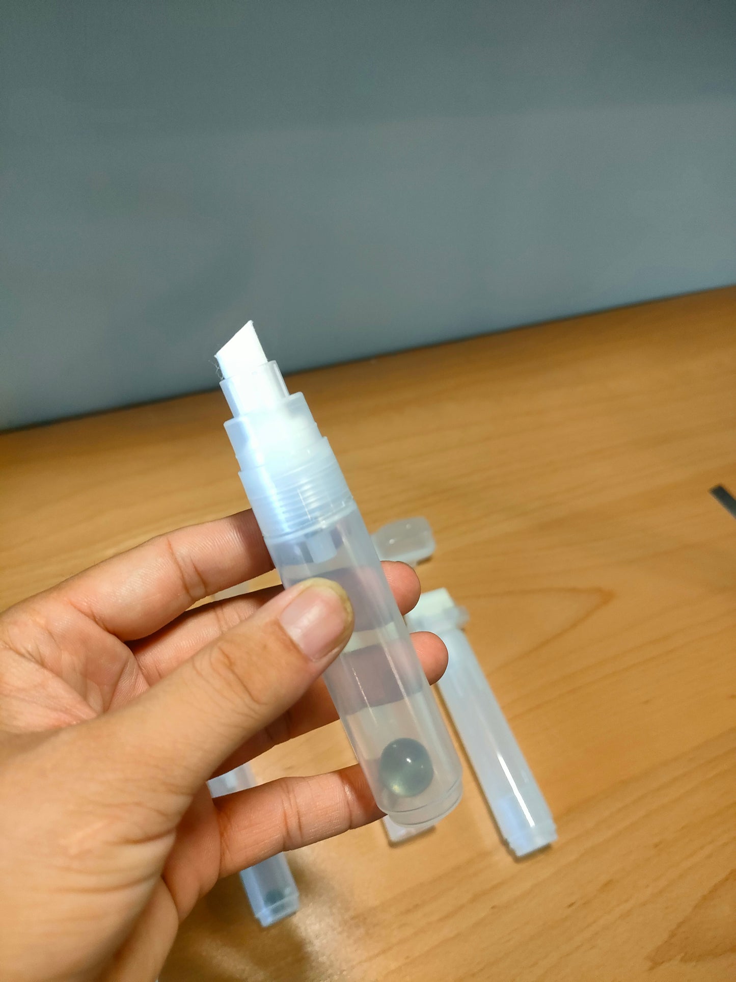Leather edge dye container pen