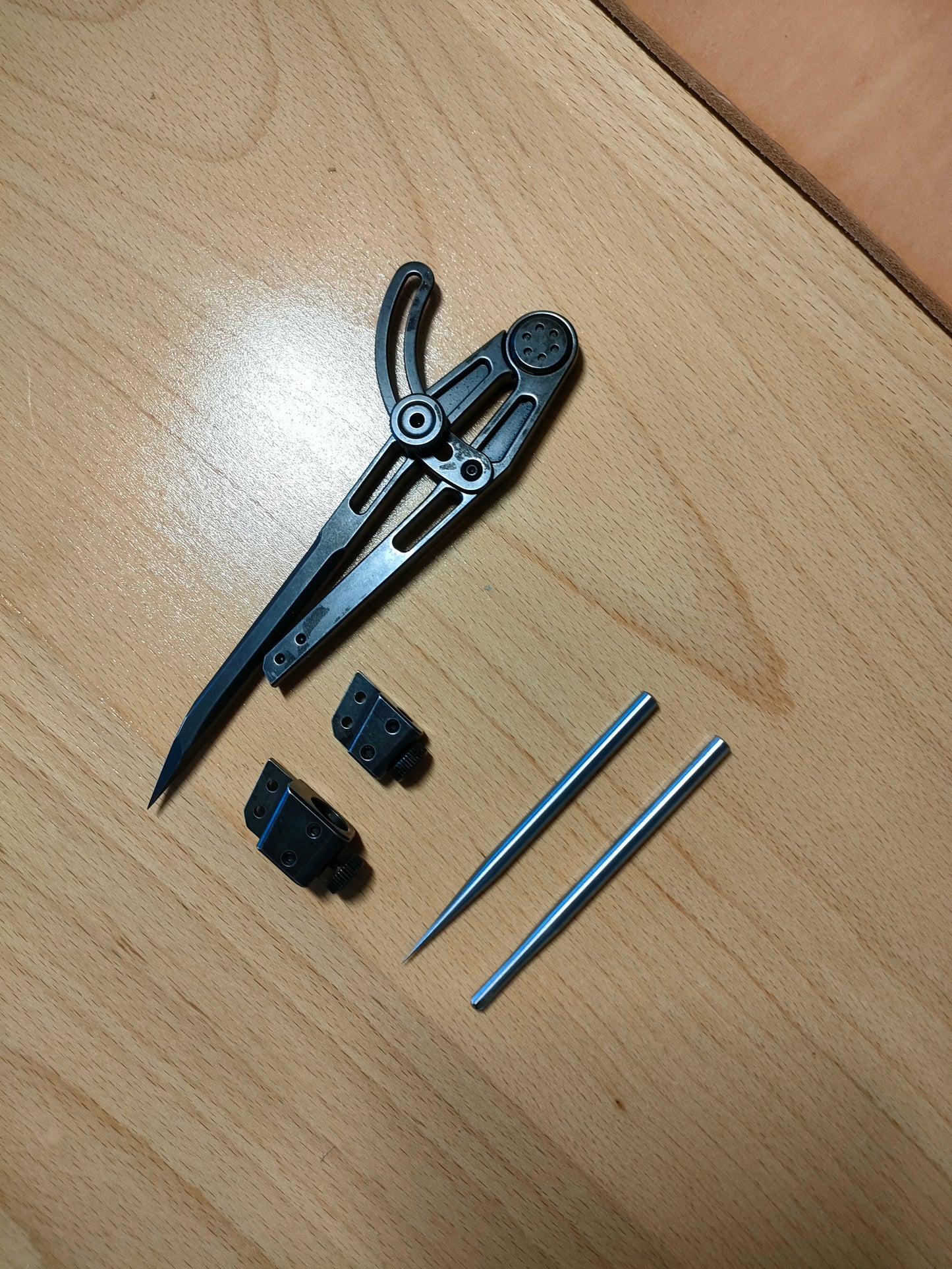 Functional wing divider