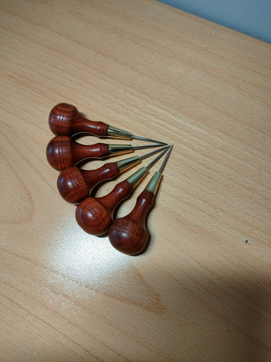 Round (Scratch) awl