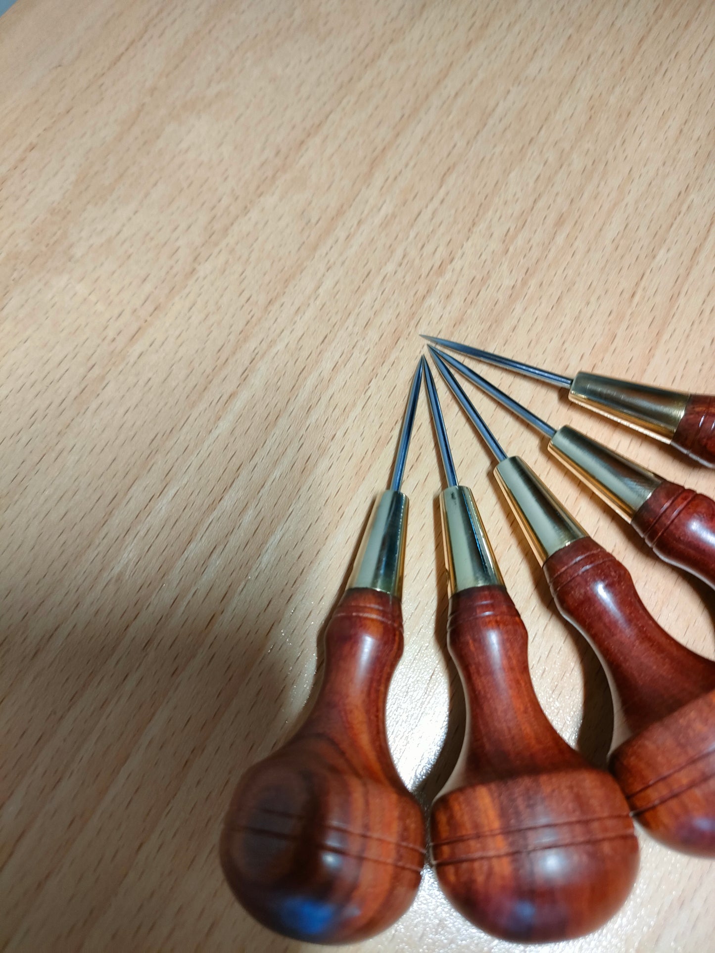 Round (Scratch) awl