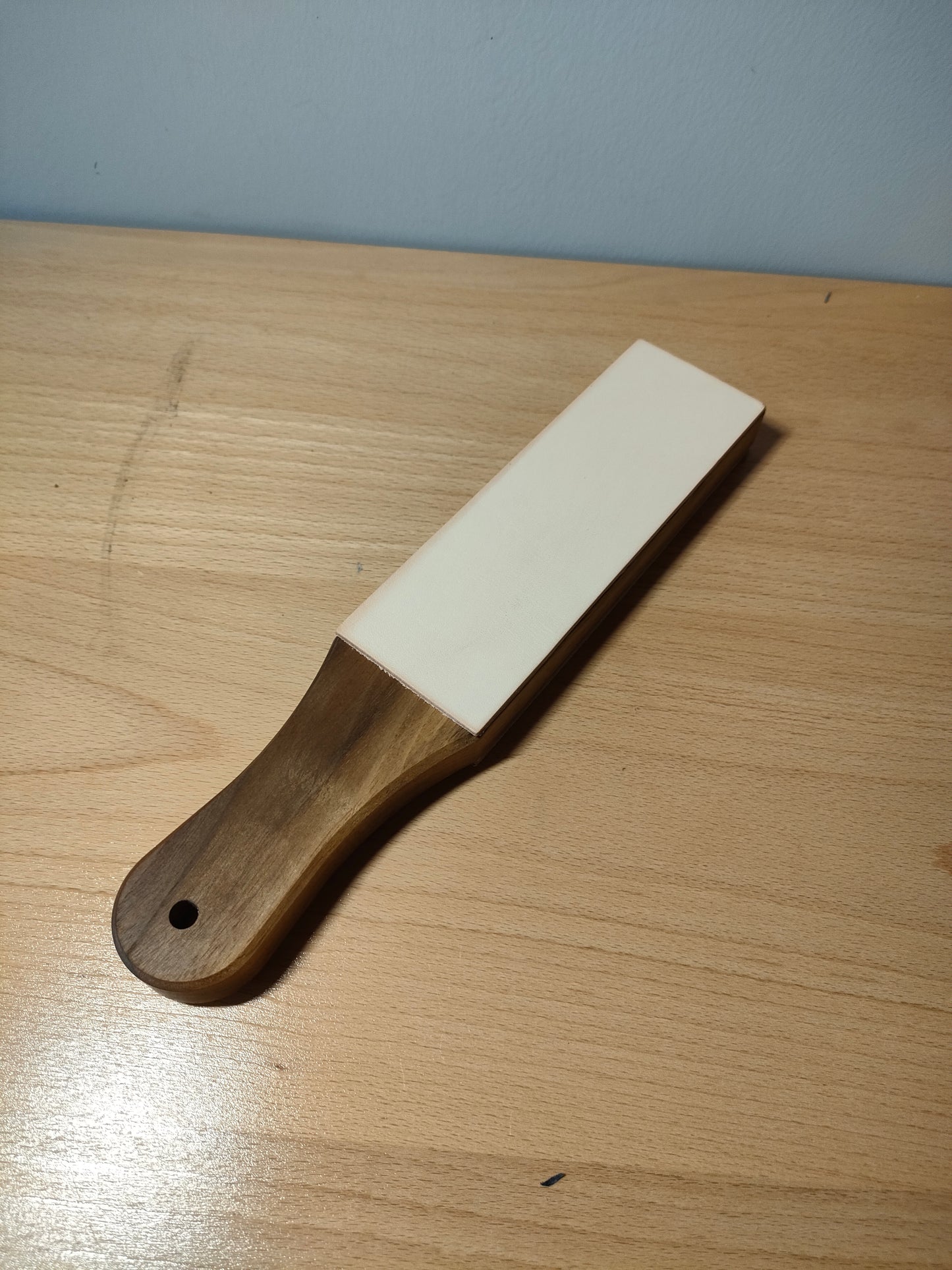 Black walnut strop(Medium)