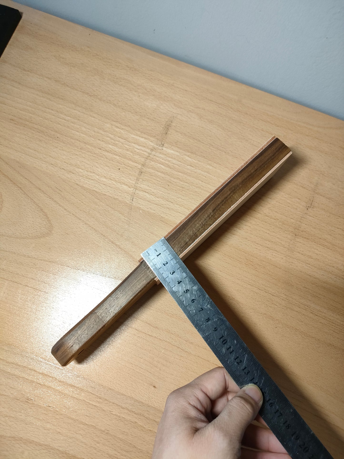 Black walnut strop(Medium)